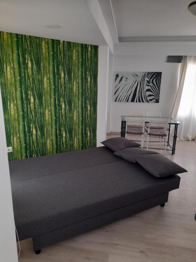 Apartamento Pepita Alay ベナルマデナ エクステリア 写真