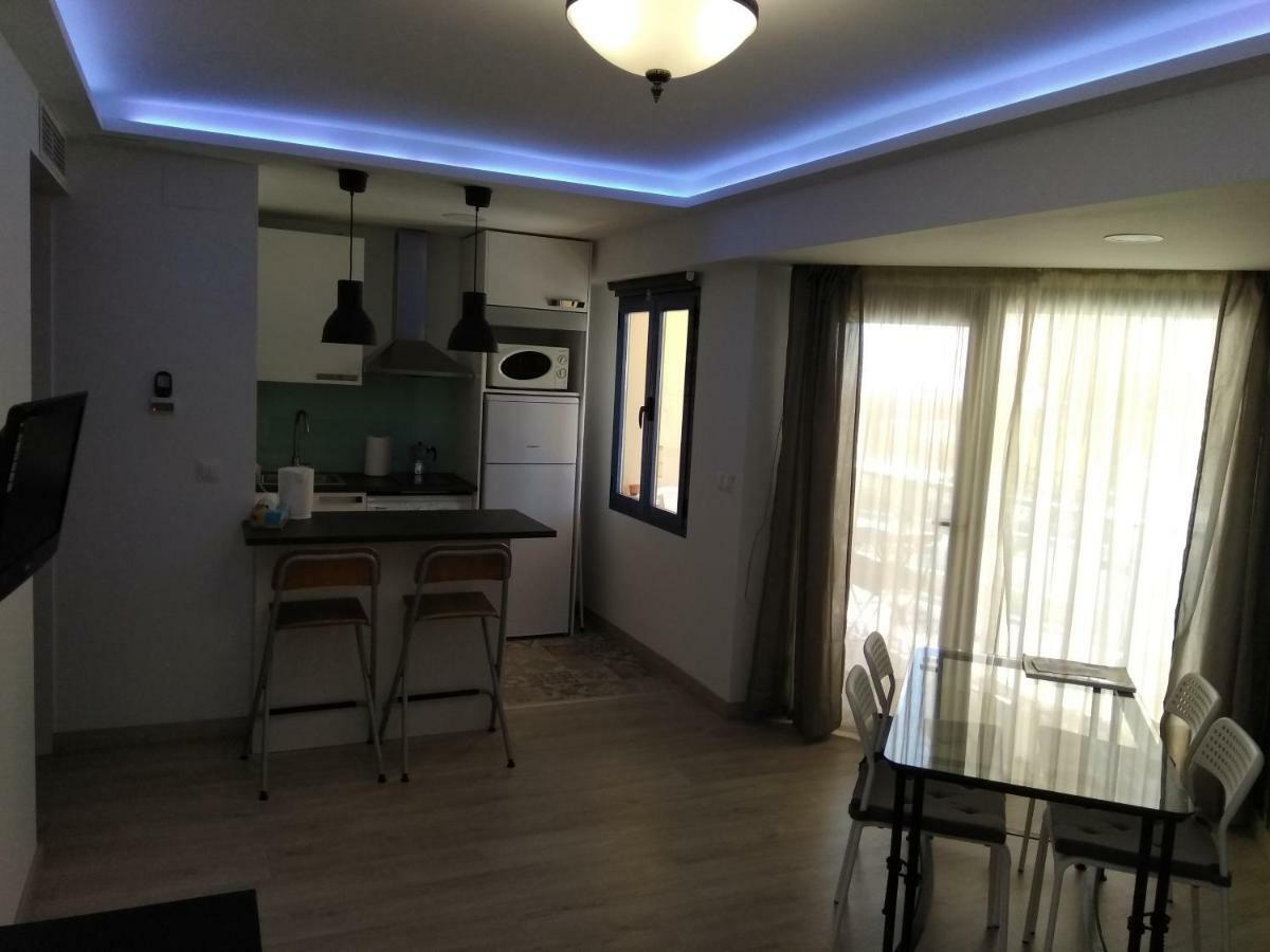 Apartamento Pepita Alay ベナルマデナ エクステリア 写真